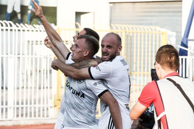 一枚小徽章何以成为亚沙会社交“硬通货”？